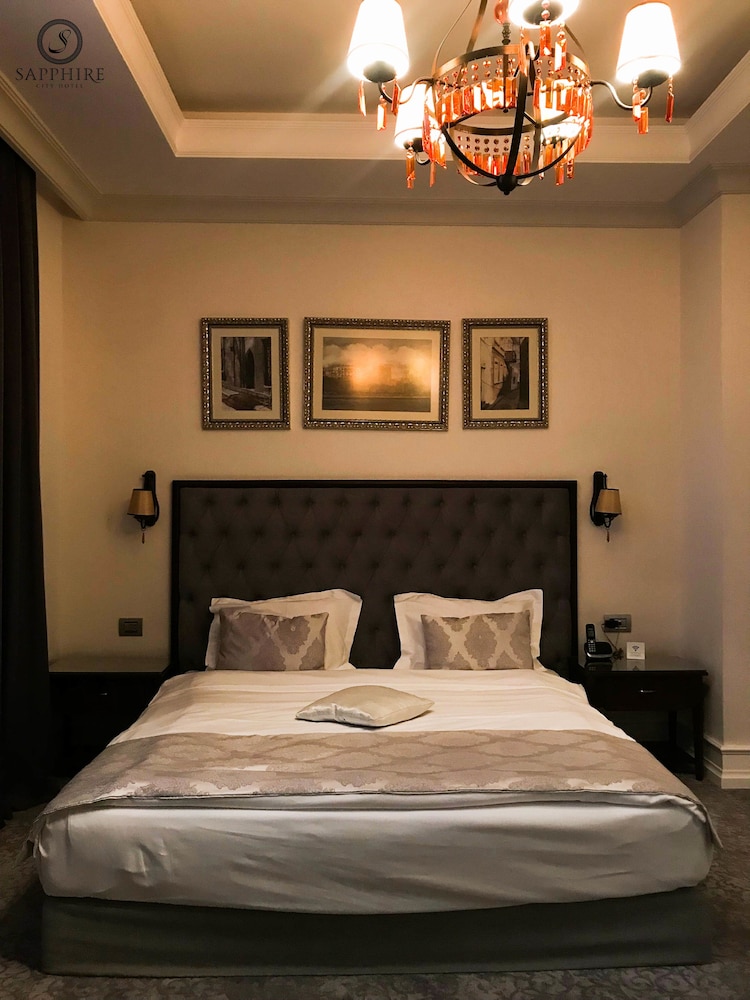 Sapphire City Hotel 13/52