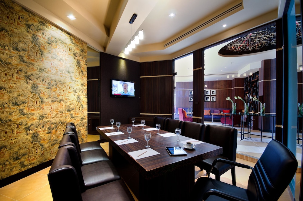 Tongtara Riverview Hotel 56/62