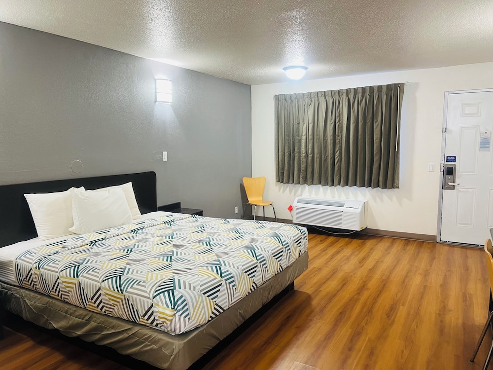 Motel6 Brinkley, AR 32/59
