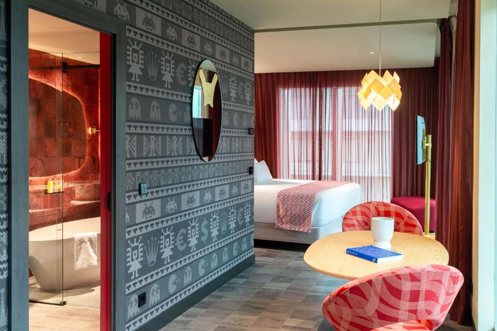 Nhow, Suite, with Extra Bed