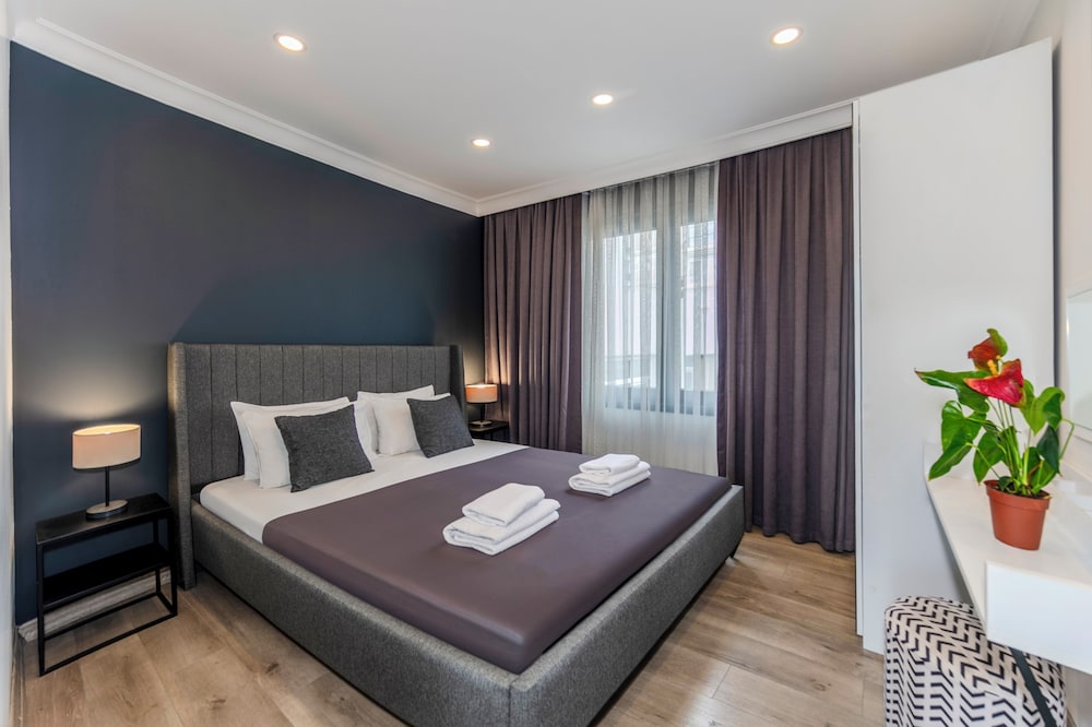 Etiz Residences 11/47