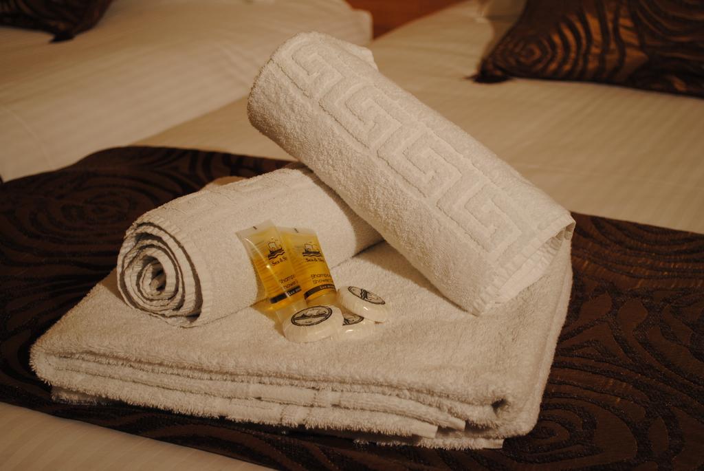 Ideal Hotel 20/23