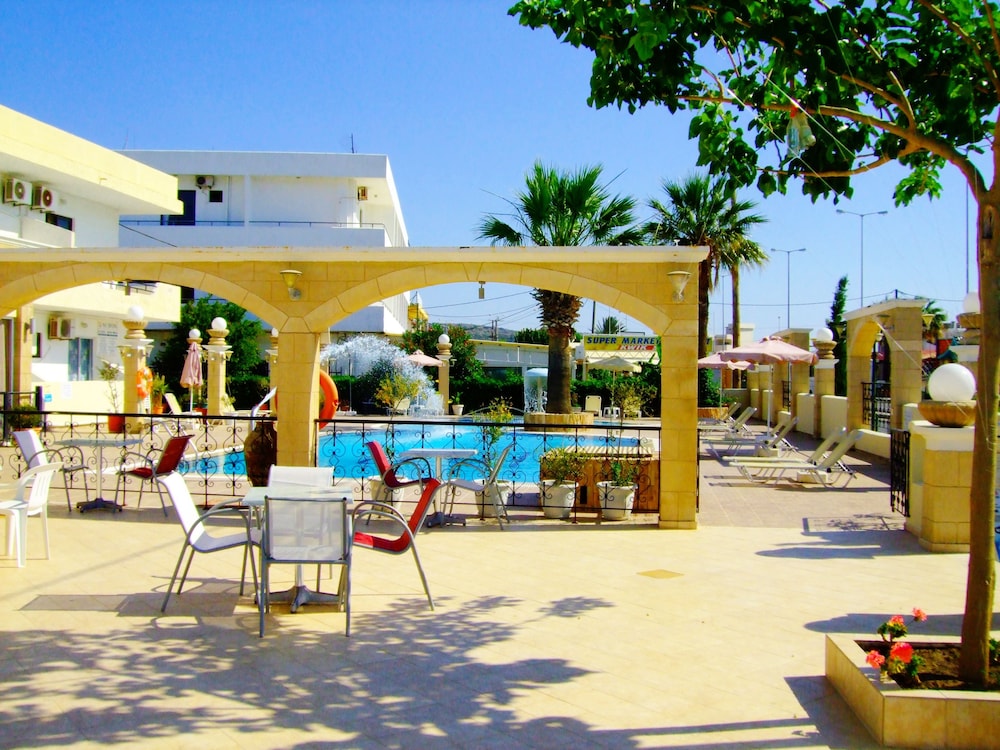 Antonios Hotel 55/62