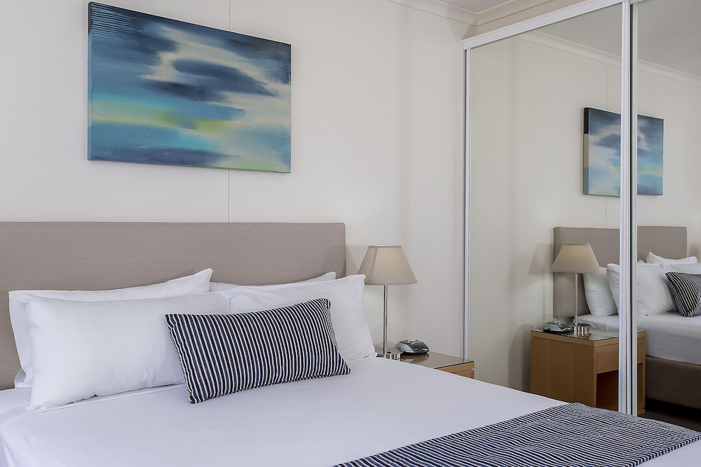 2 BEDROOMS, OCEAN