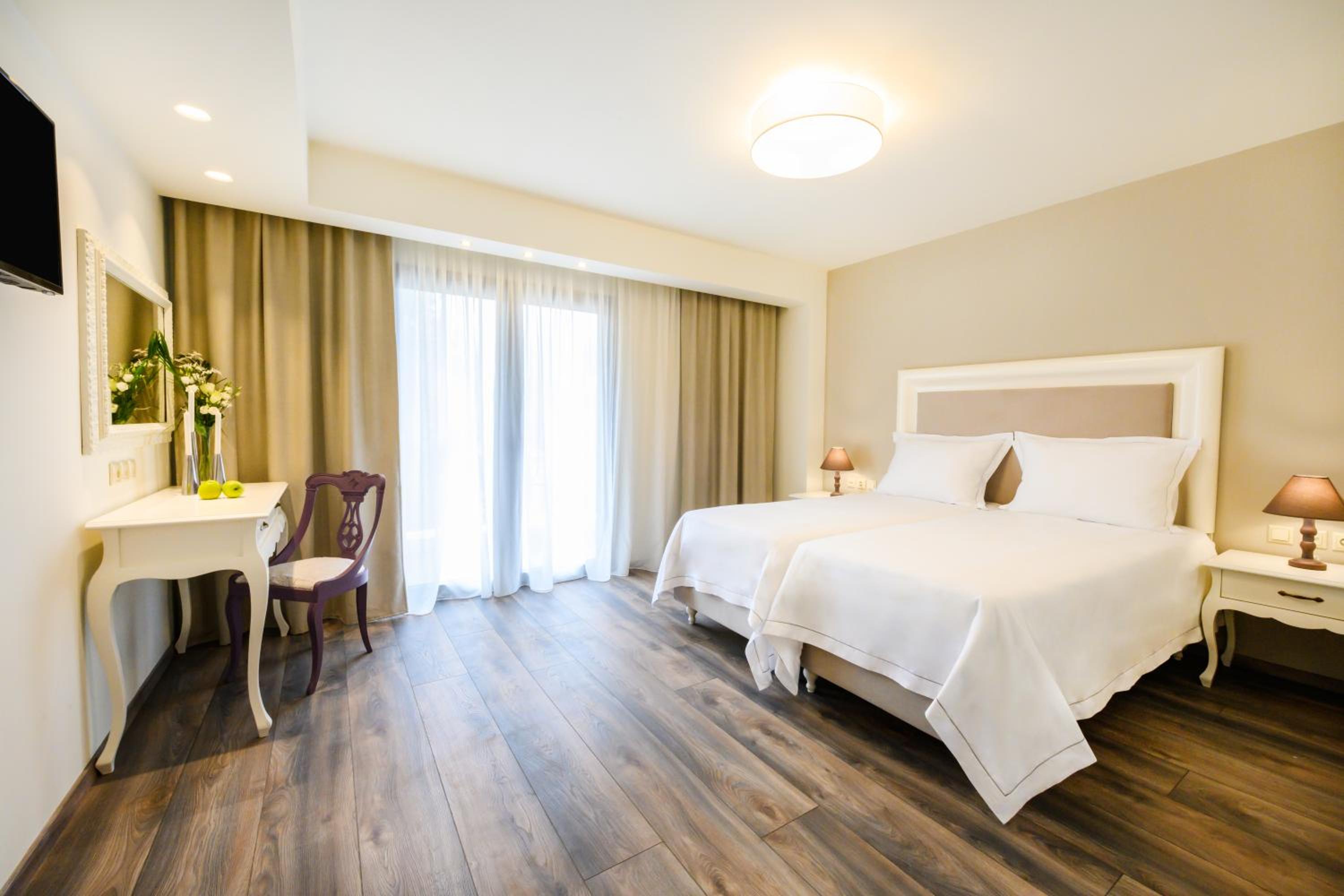Deluxe, Double Bed, Balcony