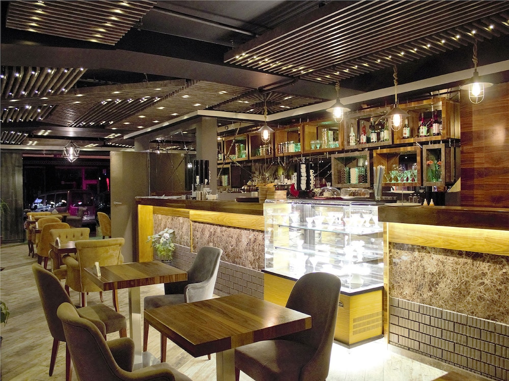 Turkeli Hotel 17/19