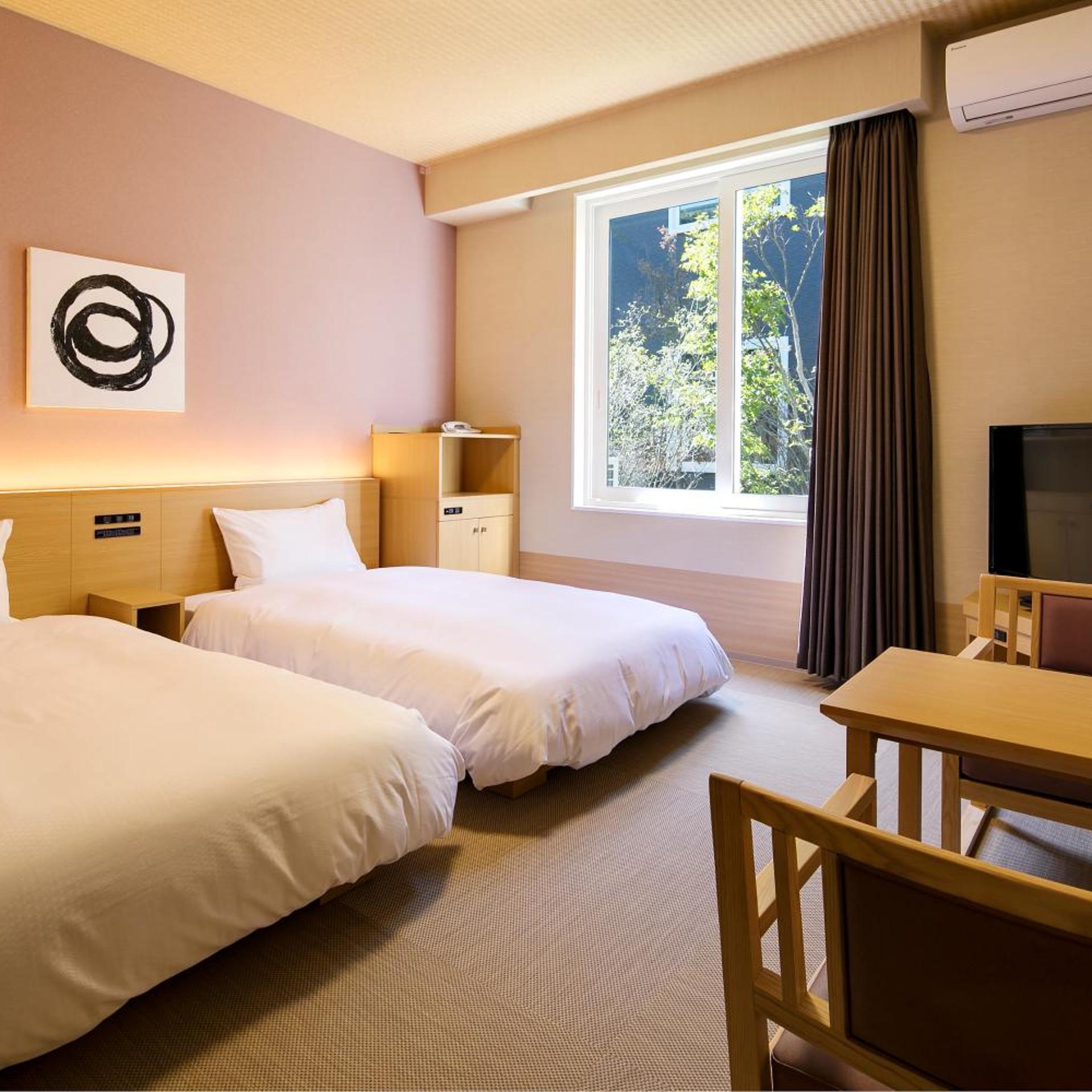 ROOM, TWIN BEDS, ANNEX