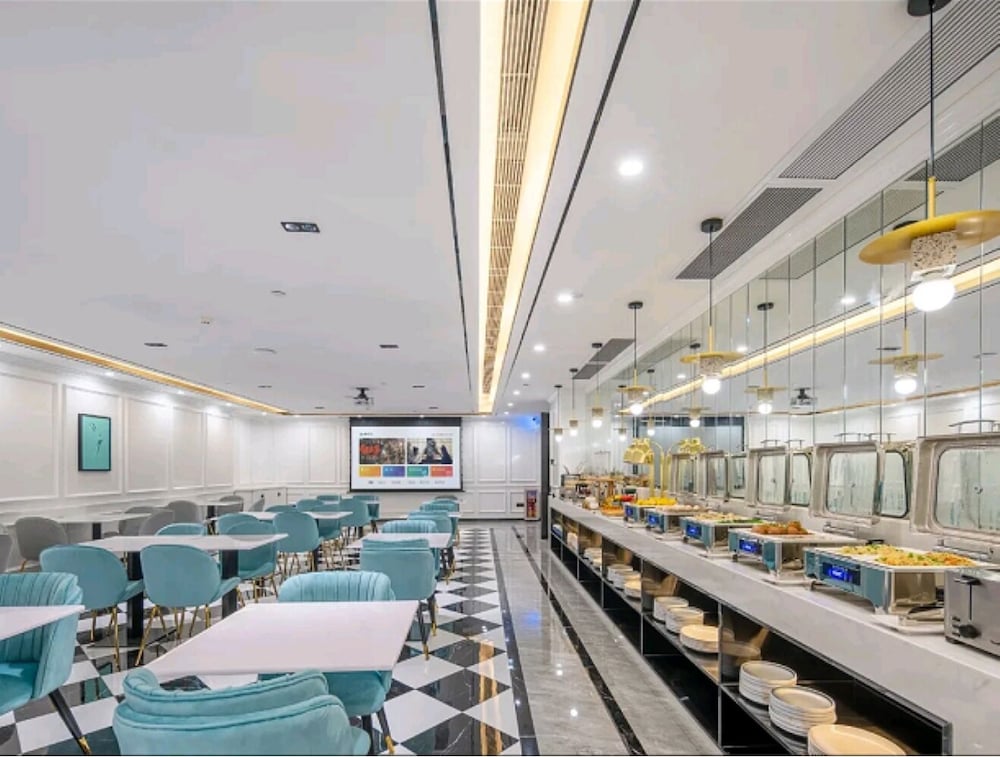 Pazhou XANA Deluxe International Hotel (Changgang Subway Metro Station Branch) 37/50