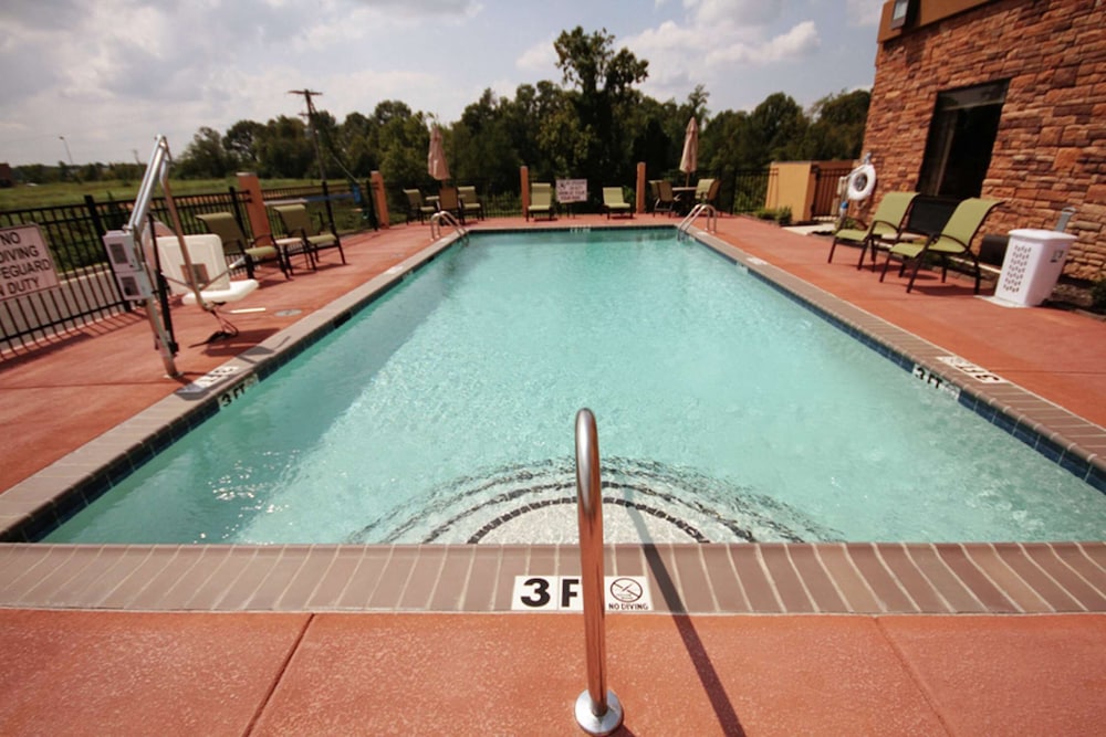 Hampton Inn Milan, TN 13/30