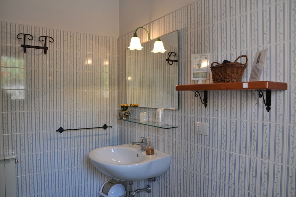 Antico Borgo 46/50