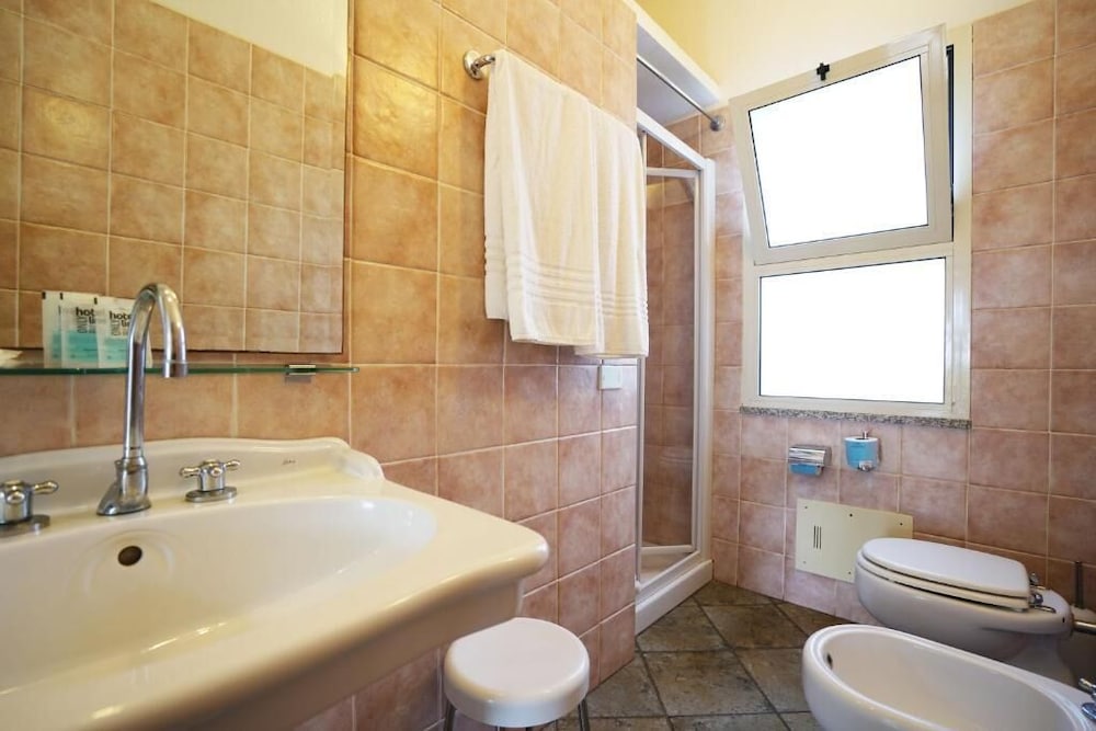 Hotel Rocca Dorada 40/41