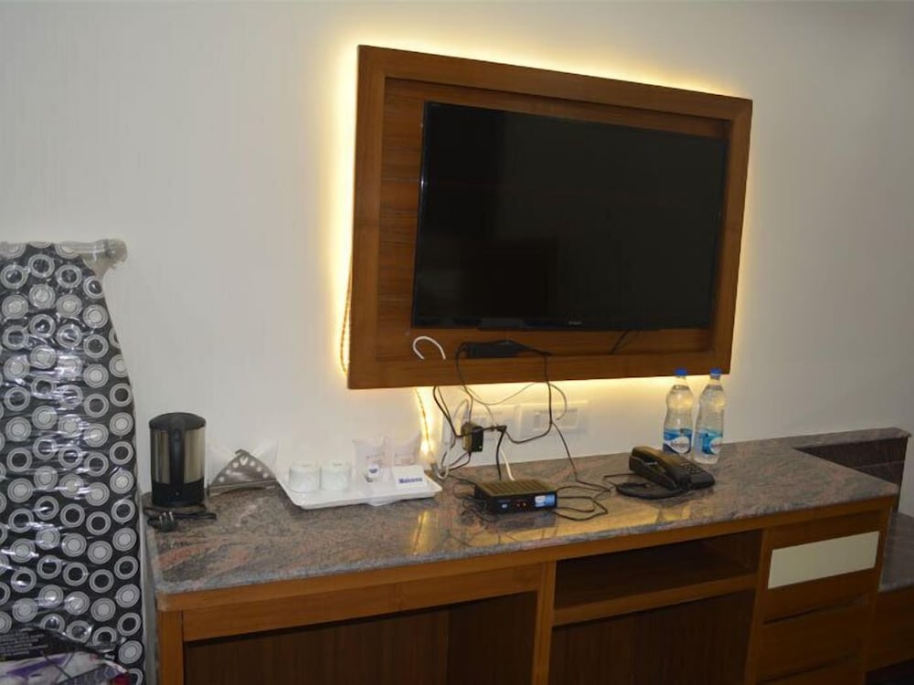 Hotel Stay At Green View 5/47