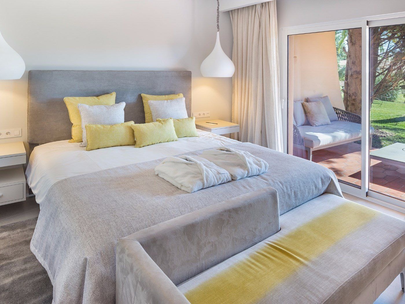 2 Bedrooms, Luxury, Apartment, Double and Twin Beds
