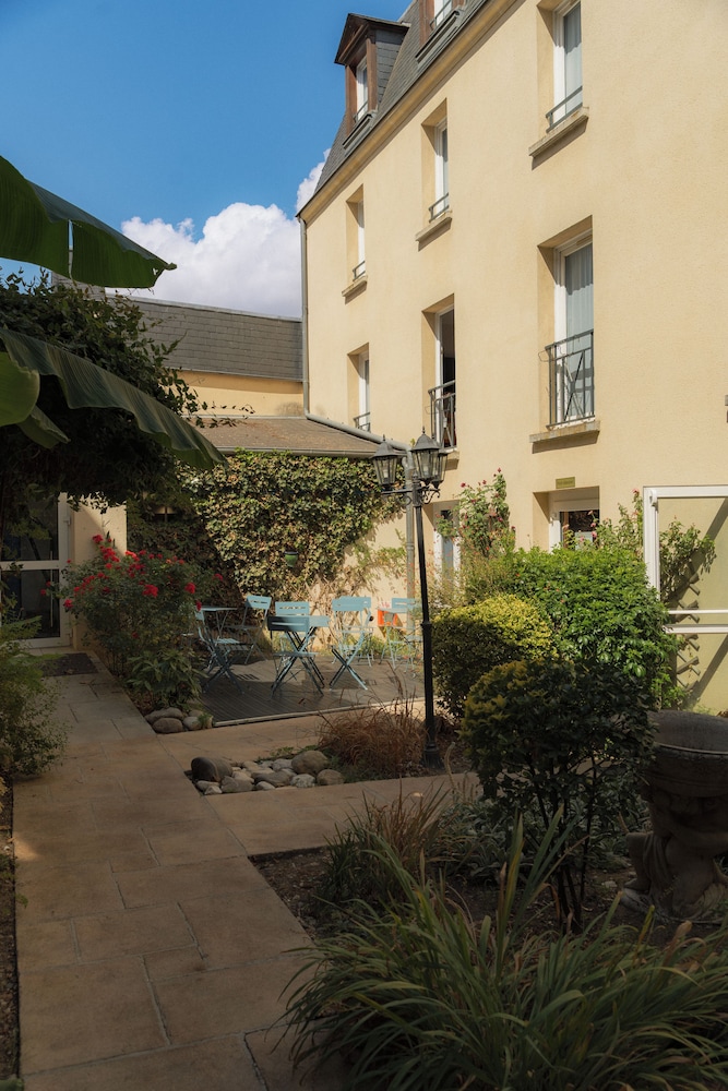 The Originals City Hotel Le Lion Dorr Chinon Inter Hotel 73/76
