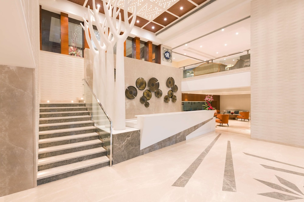 RADISSON JAIPUR CITY CENTER 8/68