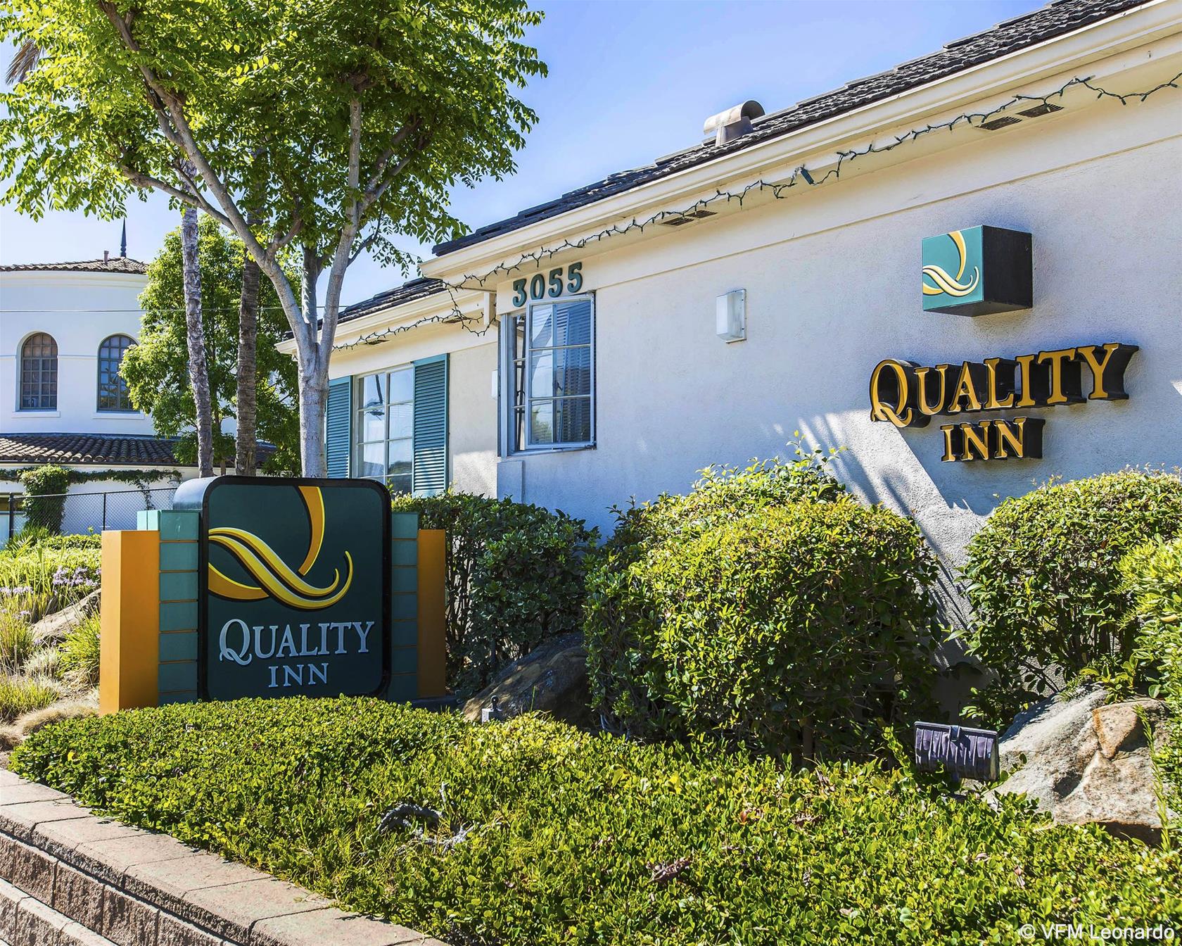 Hotel Santa Barbara, CA 40/44