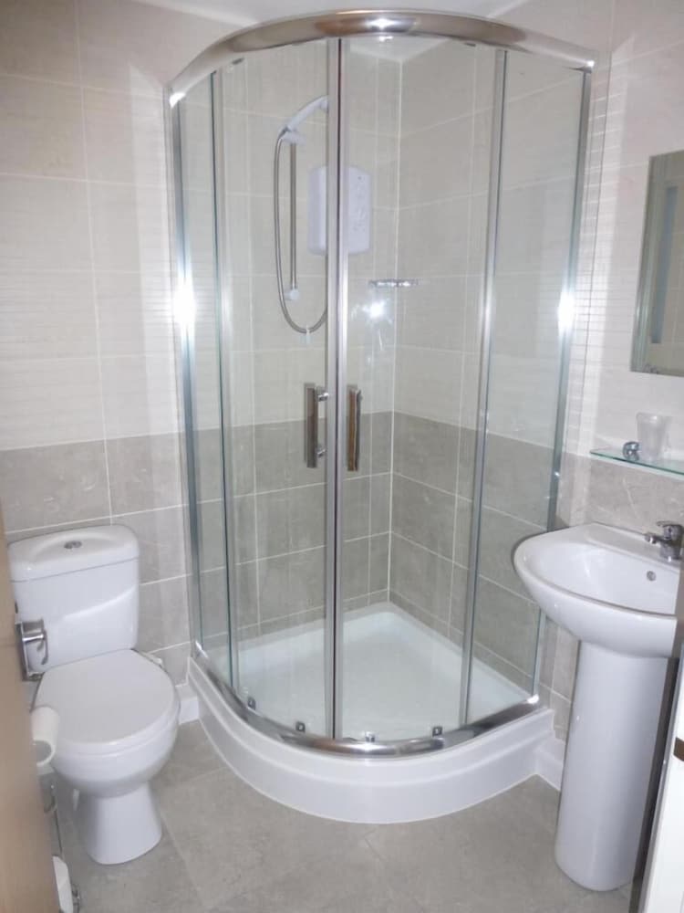 Orrell Park Hotel 50/53