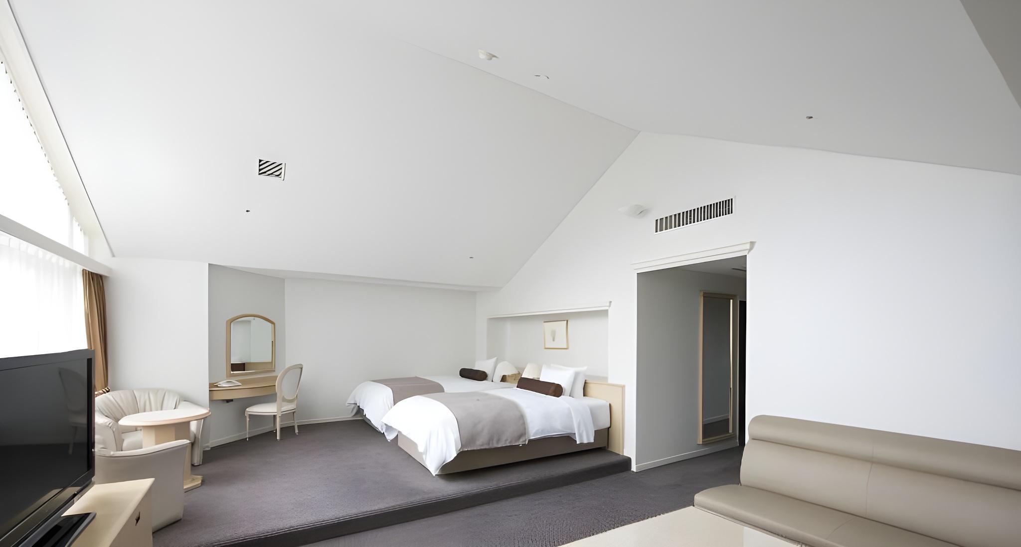 Junior Suite, North Wing