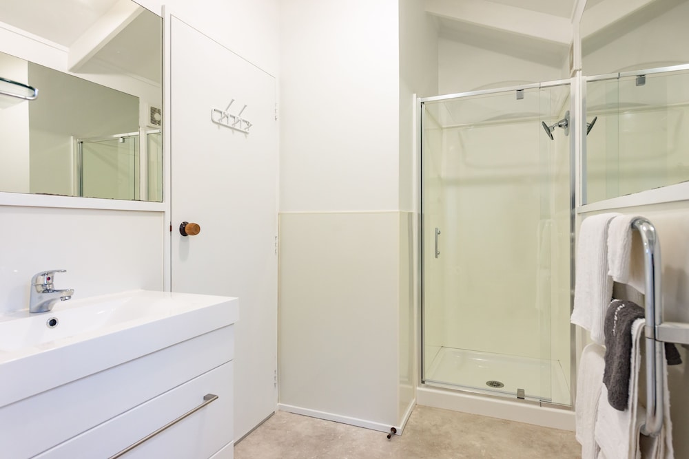 CRAICOR ACCOMMODATION 49/50