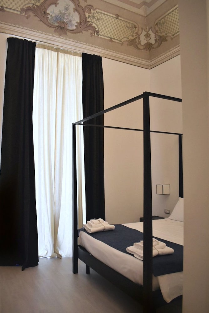 Gatto Bianco House 28/50
