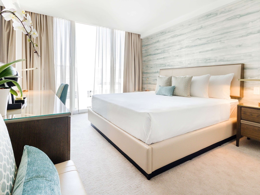 Iberostar Waves Miami Beach 28/60