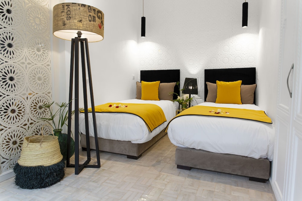 RIAD AL RIMAL 17/50