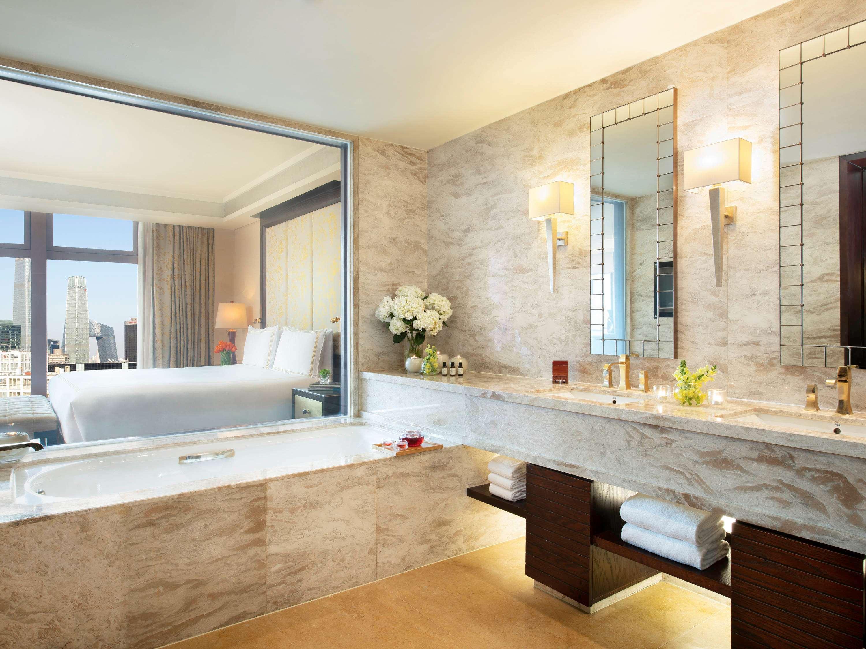 Fairmont Gold, Junior Suite