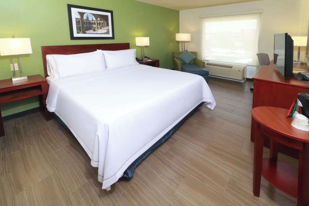 Tower, Standard, Twin Beds, Blue Tower