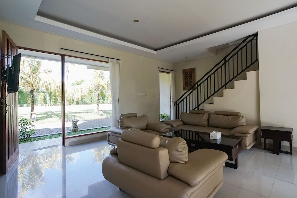 Royal Majesty Villas 42/71
