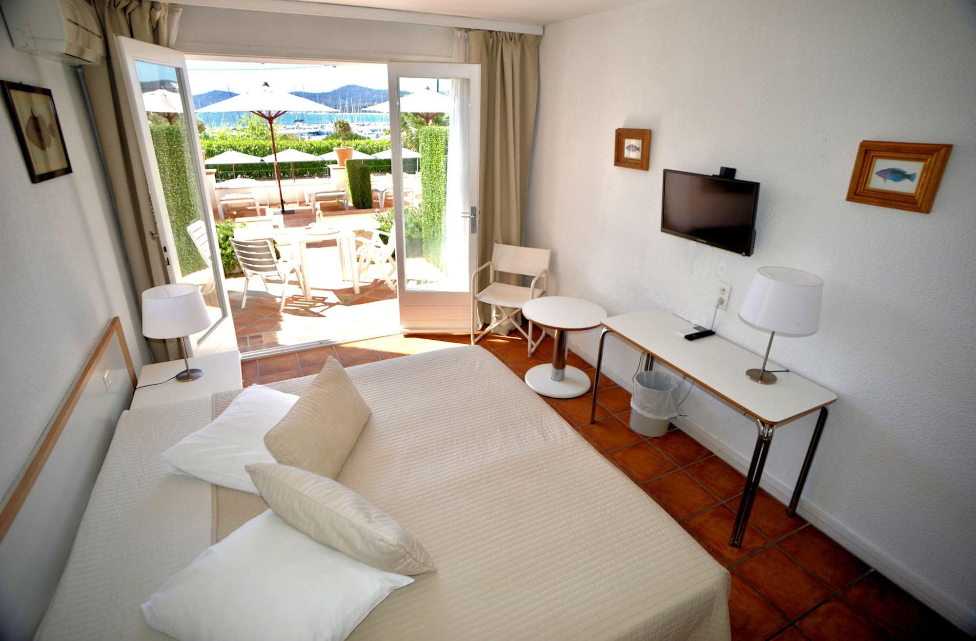 Auberge De La Calanque 9/50