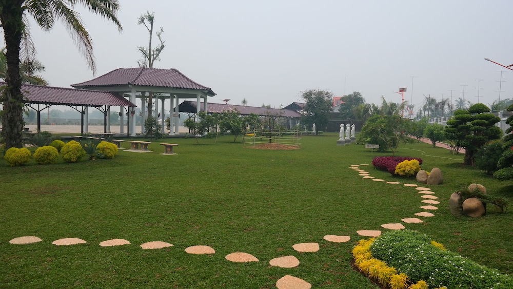 Thongs Inn Kualanamu Transit Hotel 54/64