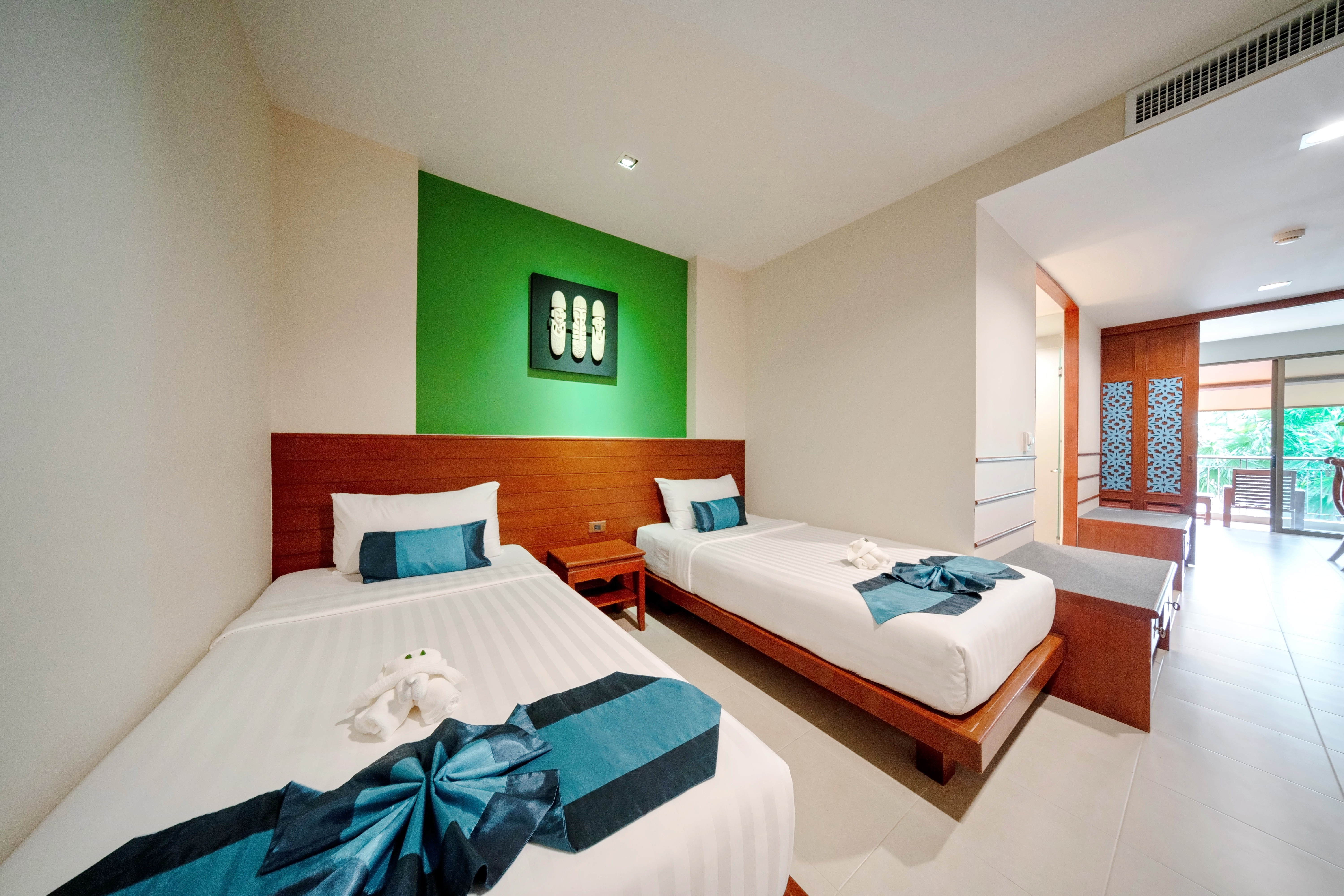 Deluxe Family Room