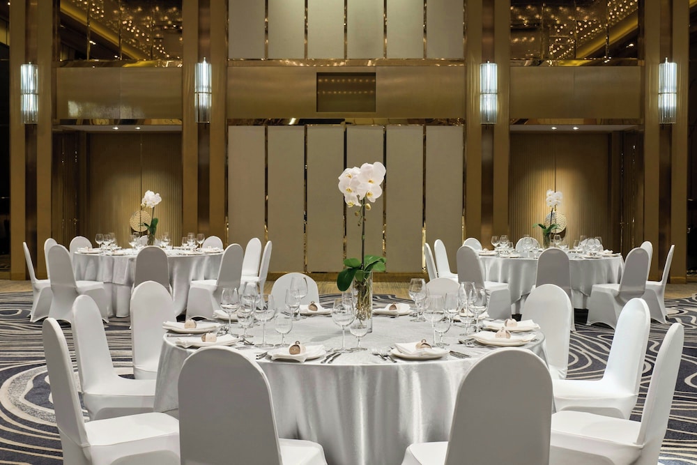 JW Marriott Hotel & Suites Saigon, The Apartments 40/49
