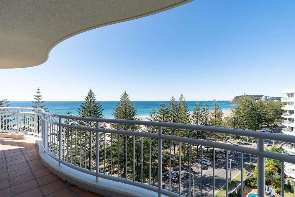 ULTIQA Burleigh Mediterranean Resort 3/65
