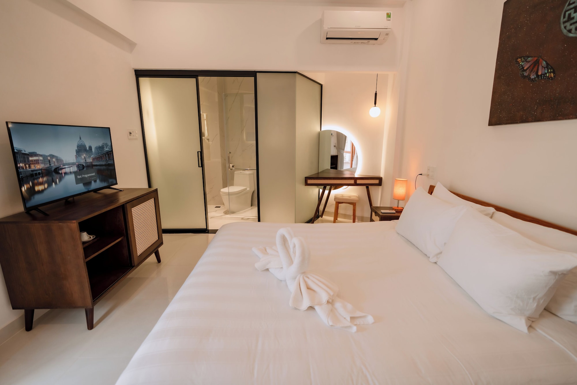 SUPERIOR, KING BED, GARDEN VIEW, GROUND FLOOR