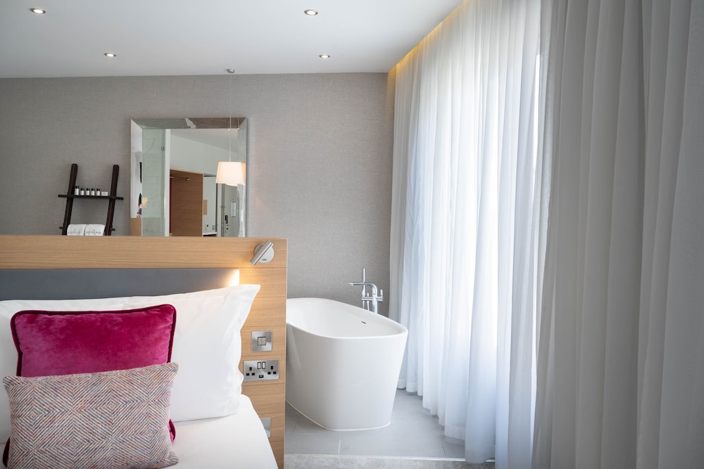 The Morgan Hotel 50/50