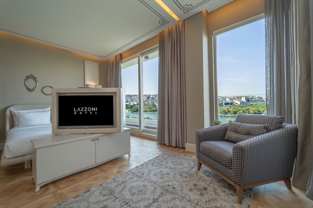 Lazzoni Hotel 44/62