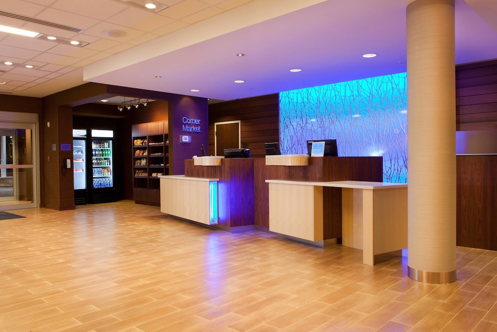 Fairfield Inn And Suites By Marriott Lethbridge 3/36