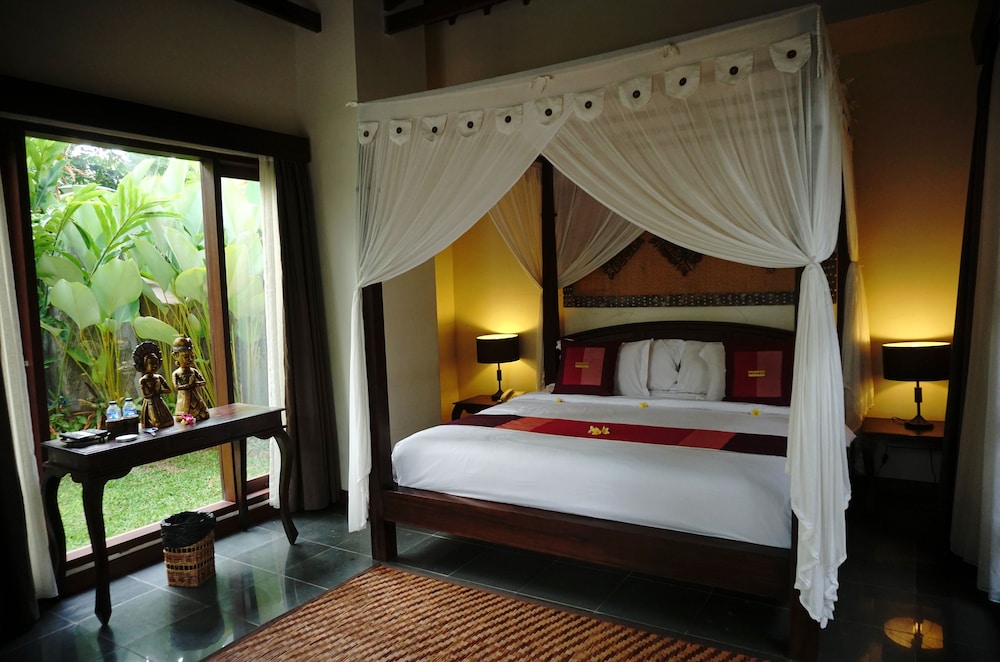 Ubud Raya Villa 17/50