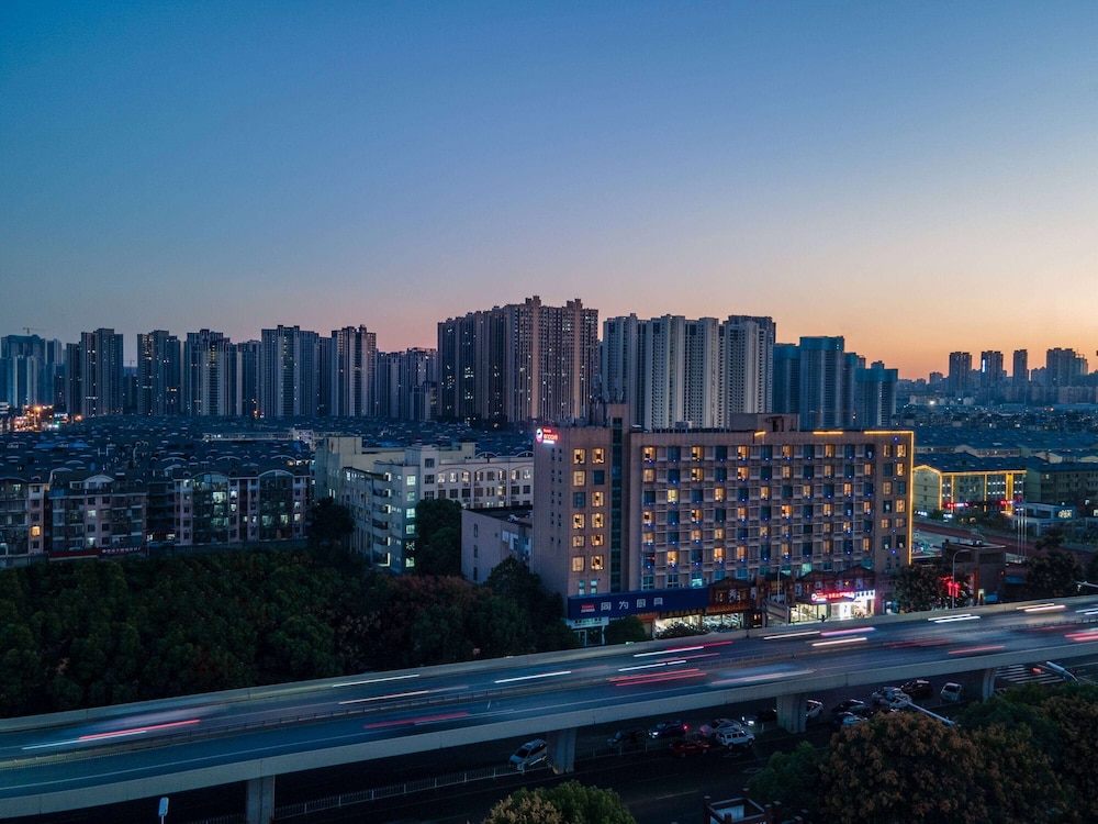 Ramada Encore by Wyndham Changsha Yuhua 3/12