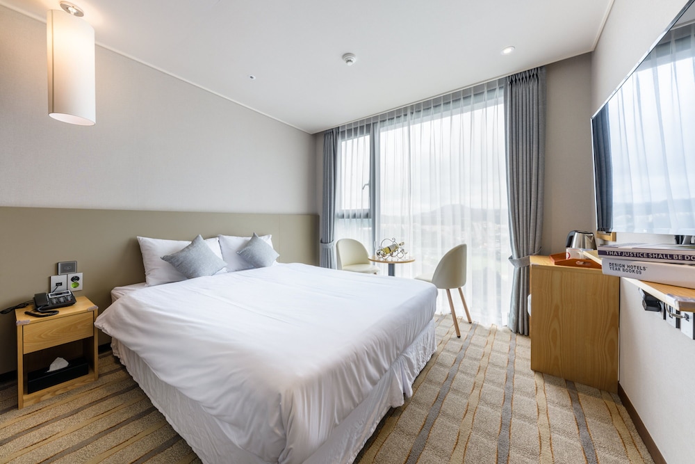 Shinshin Hotel Cheonjiyeon 25/54