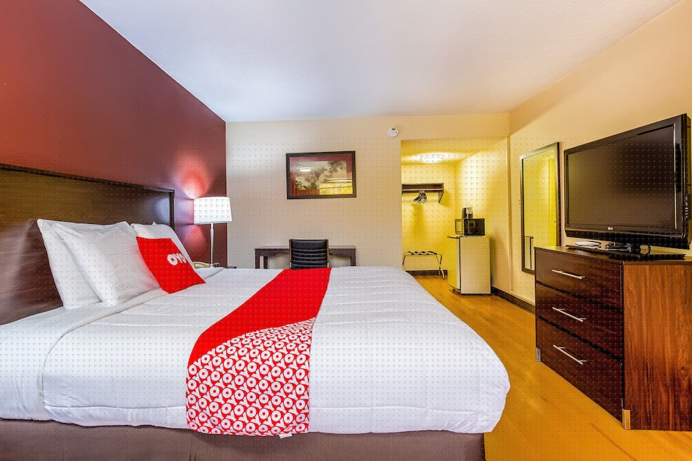 Americas Best Value Inn Moline 11/41