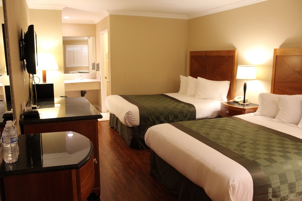 Garden Inn San Gabriel 13/57