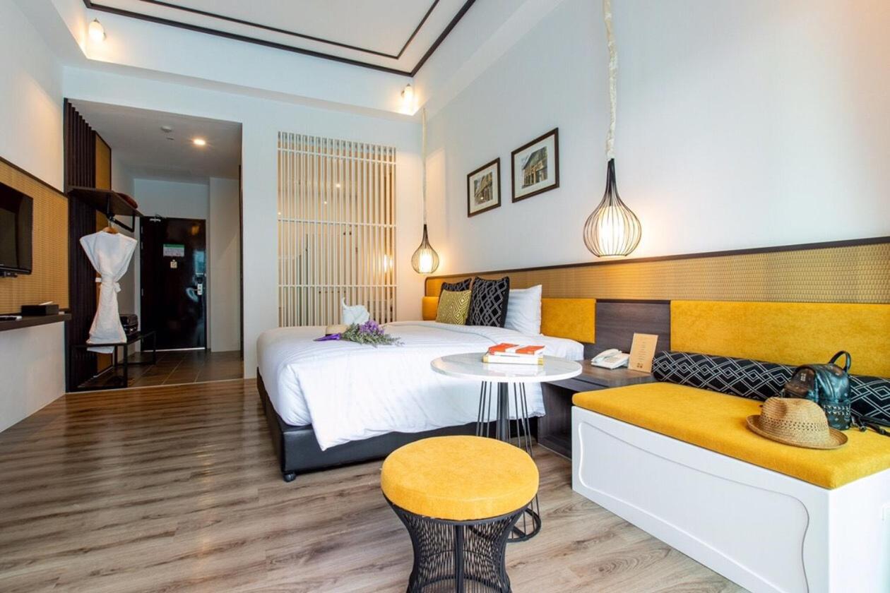 Superior, King Bed, Pool Access, Chaanburi Boutique Resort 2/3