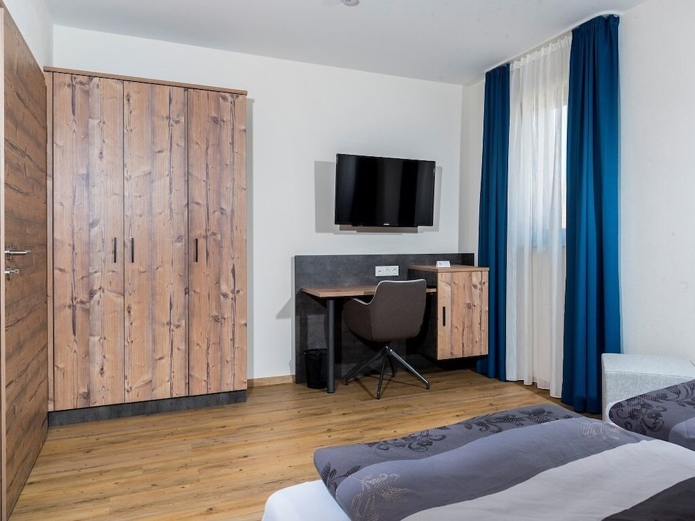 Landhotel Zum Adler 42/50