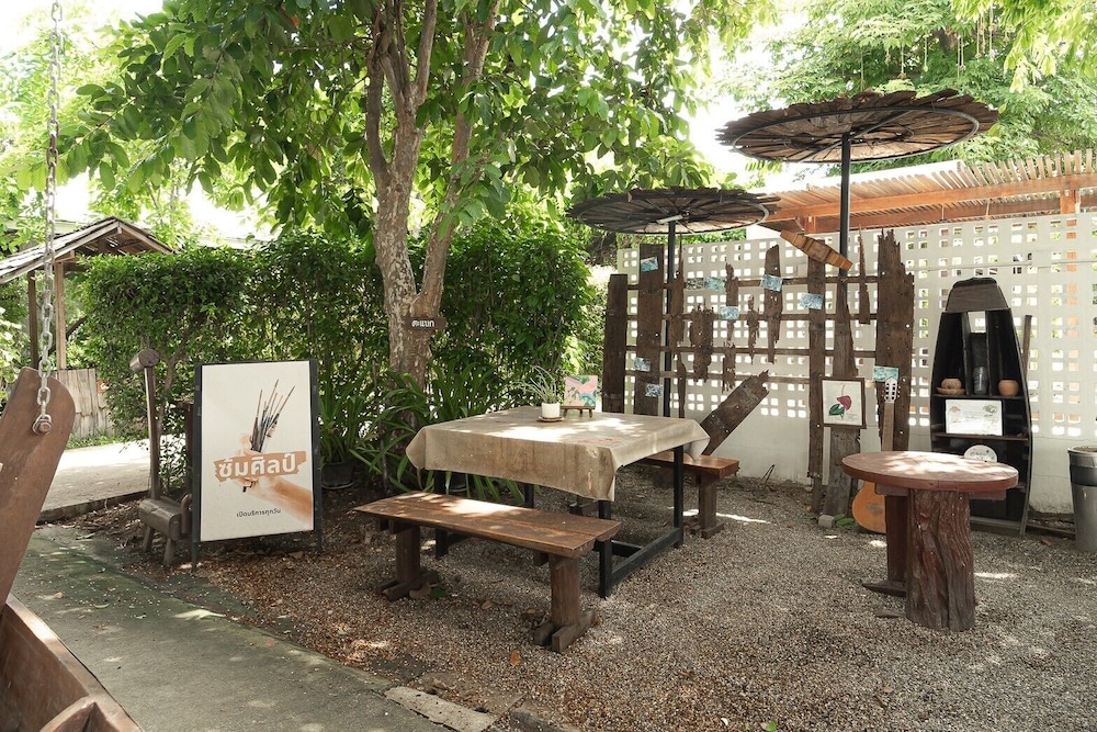 Maikaew Damnoen Resort 42/50