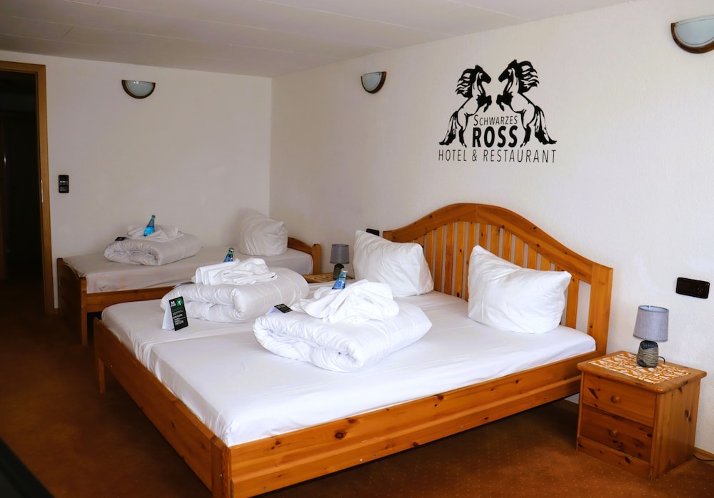 Hotel Restaurant Schwarzes Ross 18/60