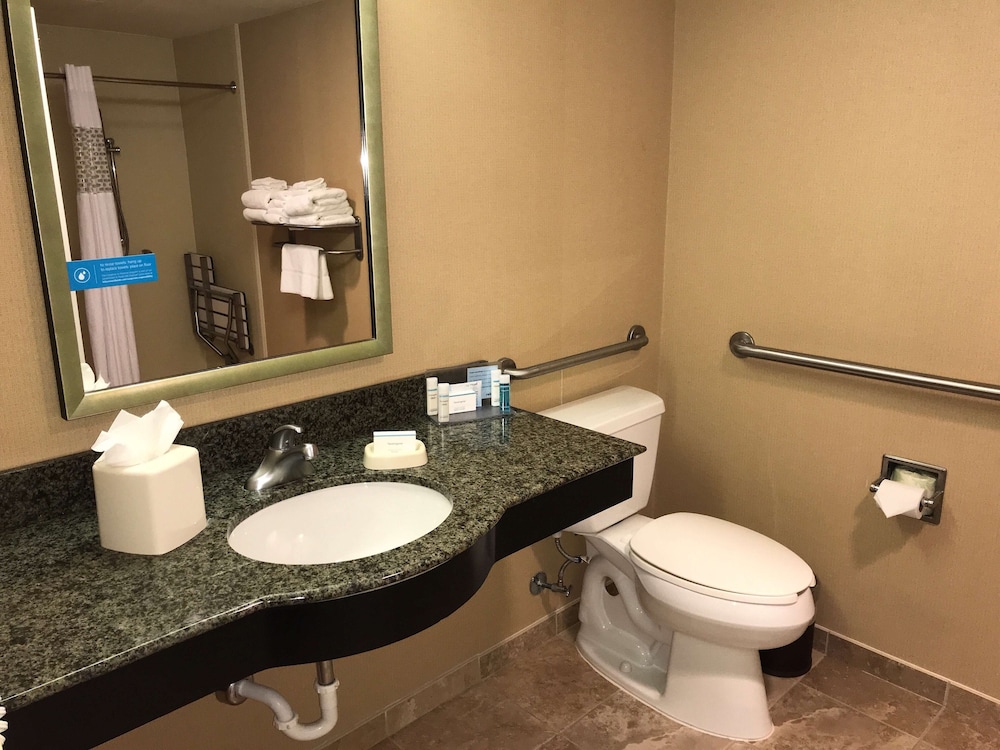 Hampton Inn Suites Austin Lakeway 29/69