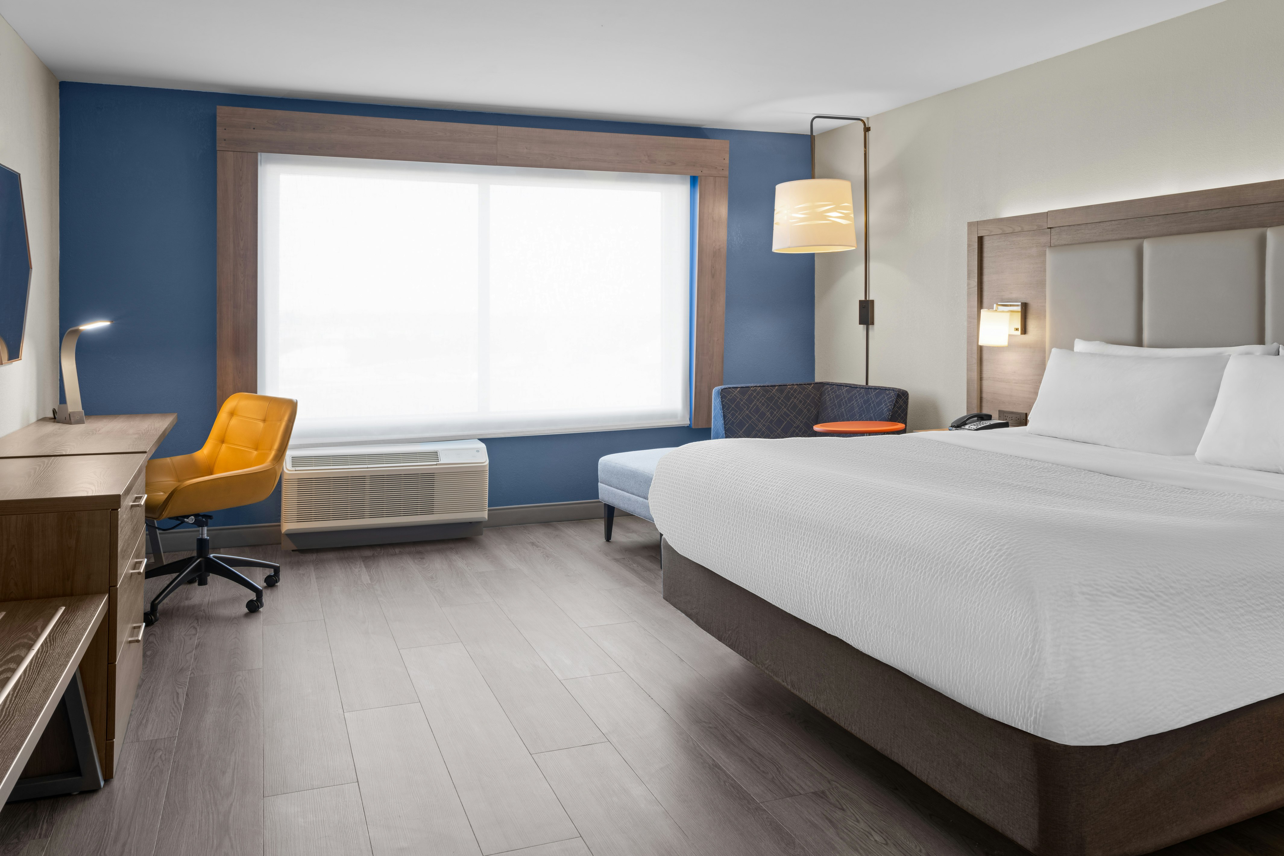 Holiday Inn Express and Suites Mt Sterling North 25/72