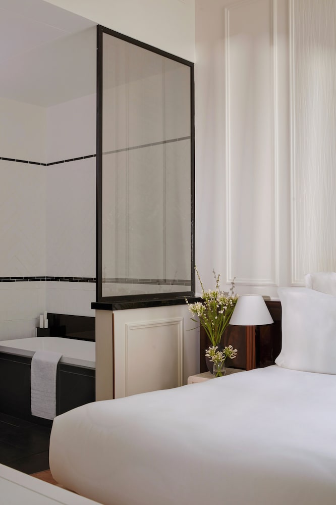 GRAND, PRESTIGE, SUITE